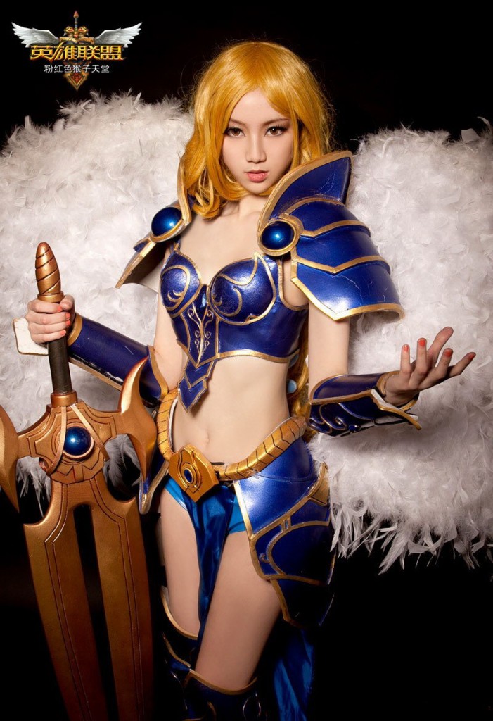 sexy-cosplay-of-kayle-the-judicator-of-league-of-legends-4-_1200